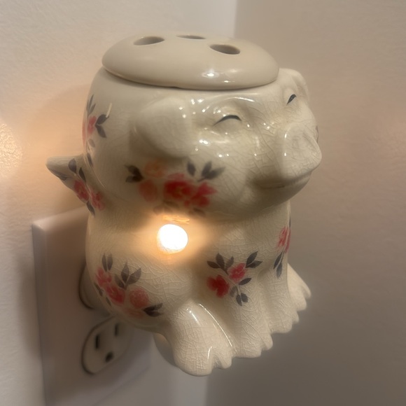 ScentSationals Wilber The Pig Accent Mini Wax Plug In Warmer Floral Farmhouse - Picture 4 of 8